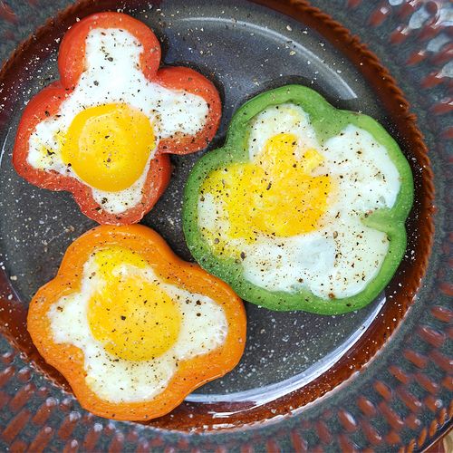 Oven Baked Capsicum Egg Rings